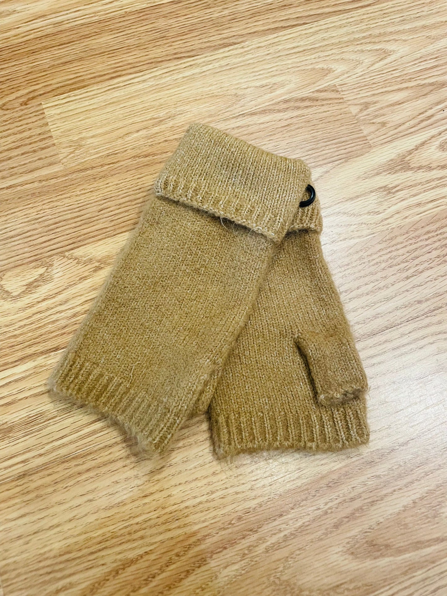 Fingerless Glove
