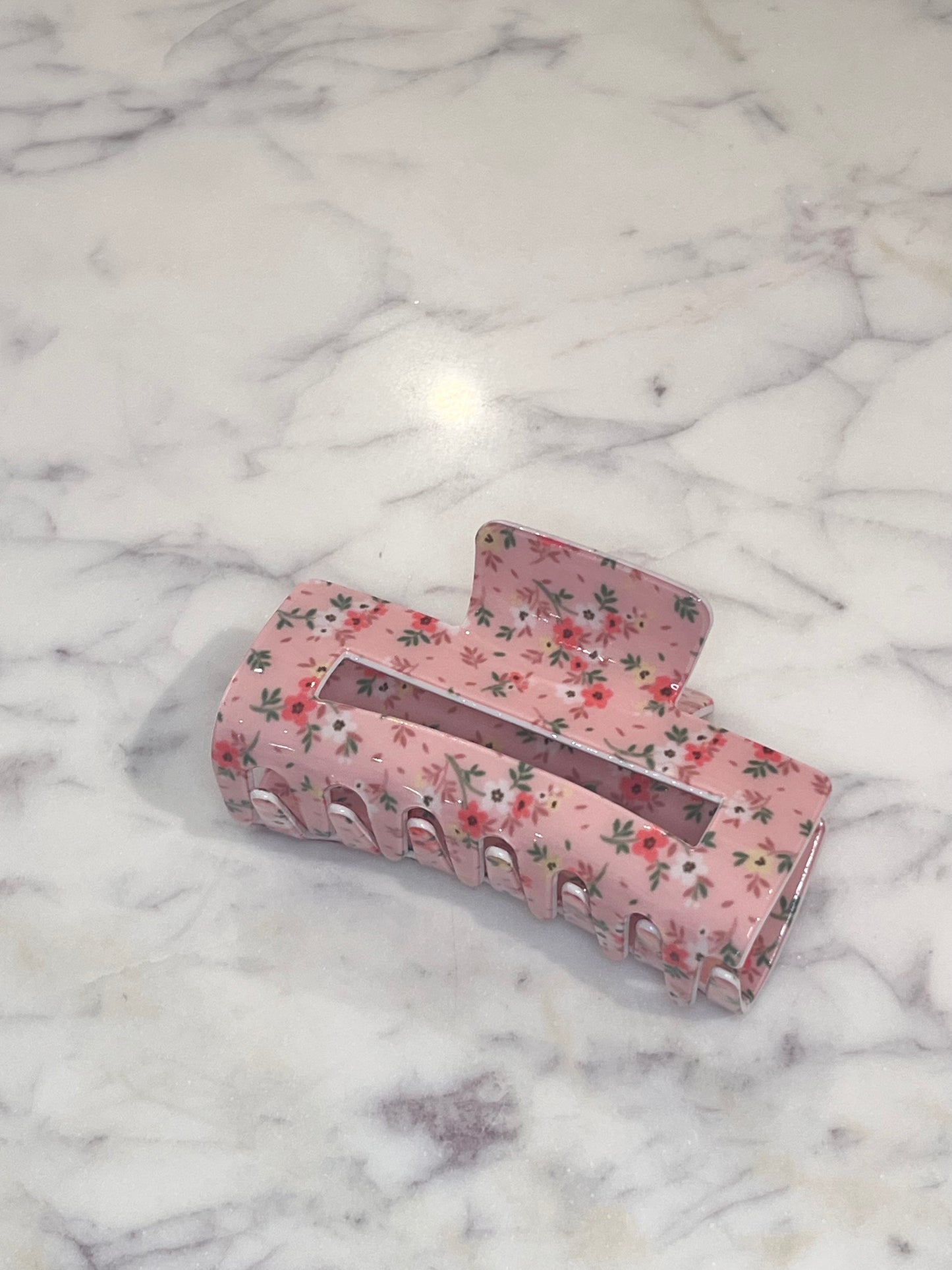 Jumbo Floral Hair Claw