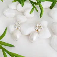 Elegant Pearl Drop Earring