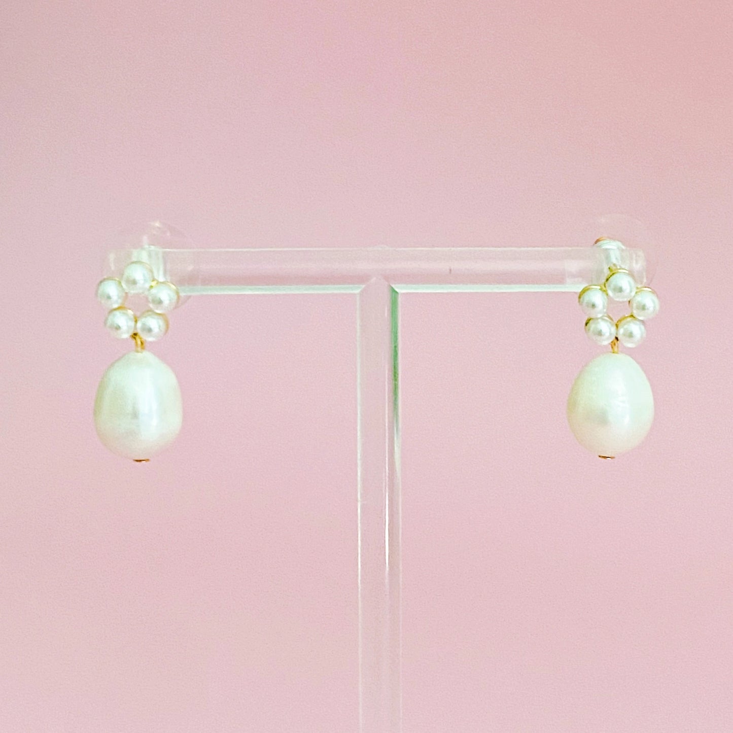Elegant Pearl Drop Earring