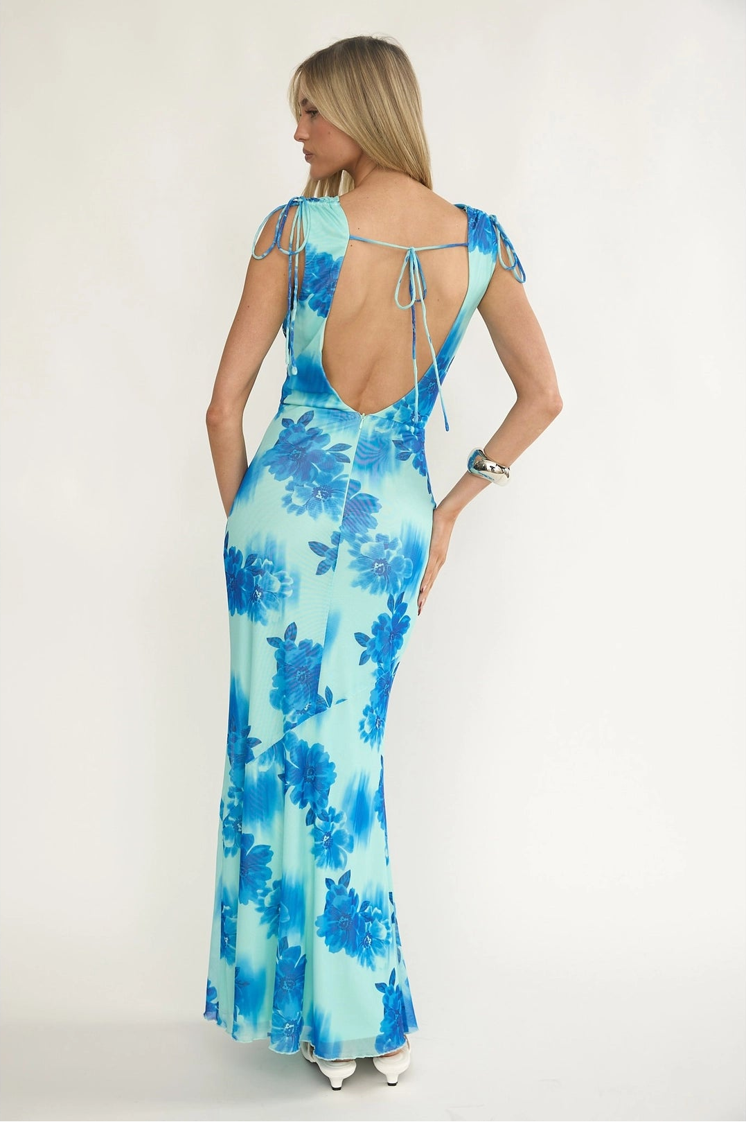 Chasing A Feeling Maxi