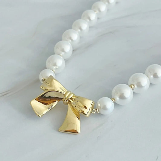 Bow & Pearl Necklace